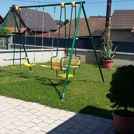 Jehl Go10 Vakantiehuis *